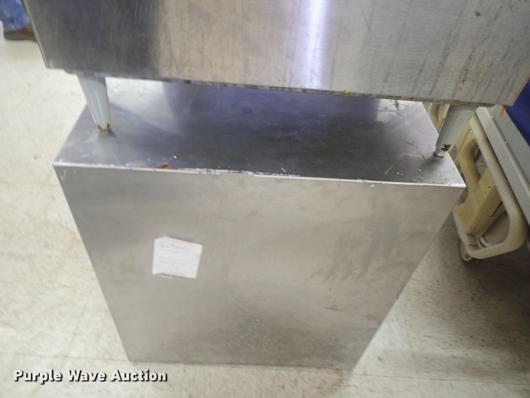 image for item FF9363 Restaurant equipment