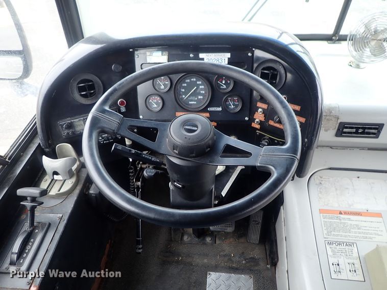 image for item FF9378 2003 Freightliner Champion coach bus