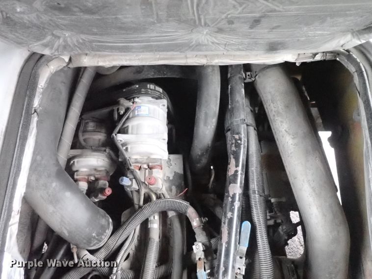 image for item FF9378 2003 Freightliner Champion coach bus