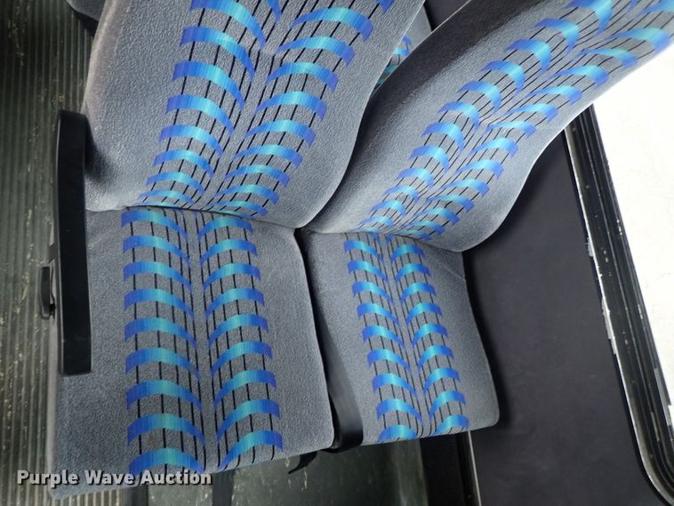 image for item FF9378 2003 Freightliner Champion coach bus