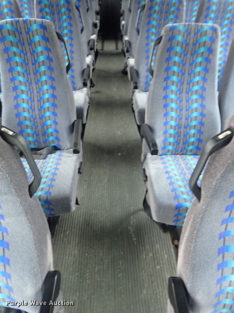 image for item FF9378 2003 Freightliner Champion coach bus