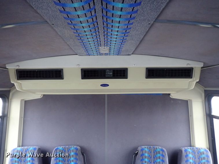 image for item FF9378 2003 Freightliner Champion coach bus