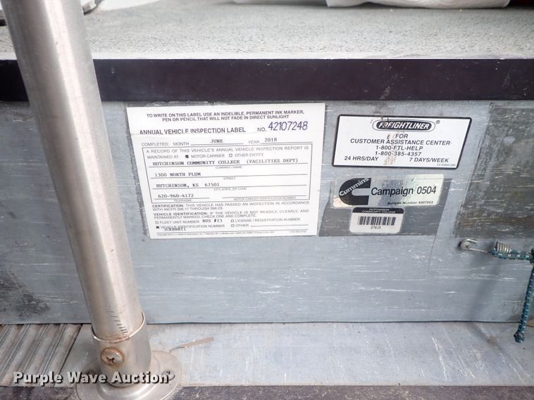 image for item FF9378 2003 Freightliner Champion coach bus