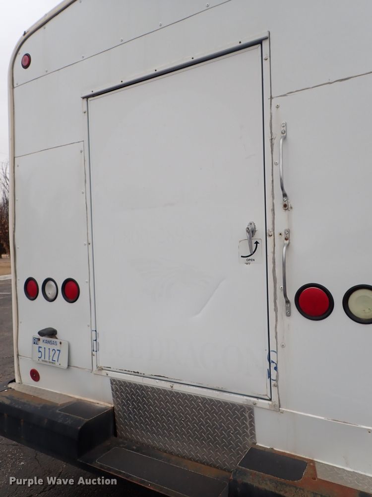 image for item FF9378 2003 Freightliner Champion coach bus