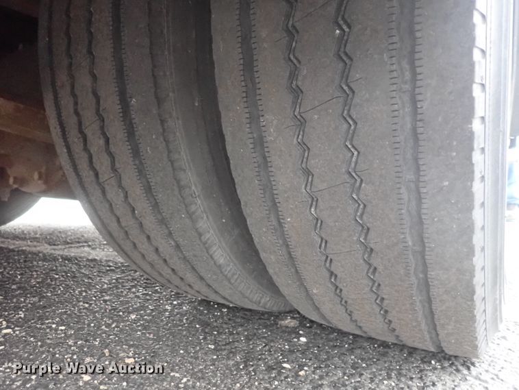 image for item FF9378 2003 Freightliner Champion coach bus