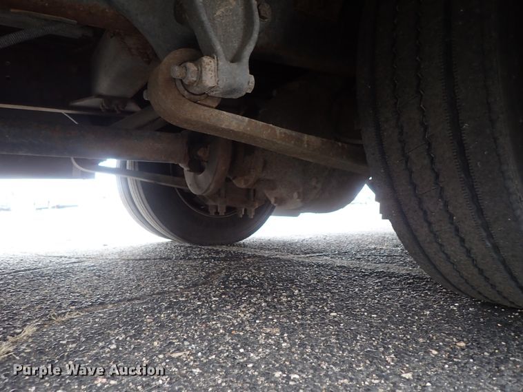 image for item FF9378 2003 Freightliner Champion coach bus