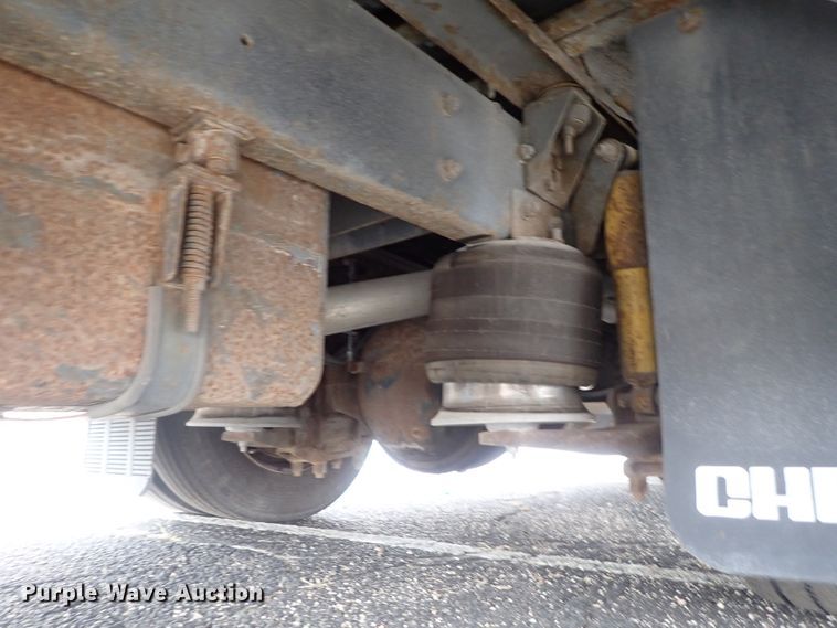 image for item FF9378 2003 Freightliner Champion coach bus