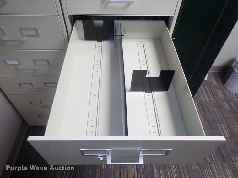 image for item FF9462 (2) Tennsco file cabinets