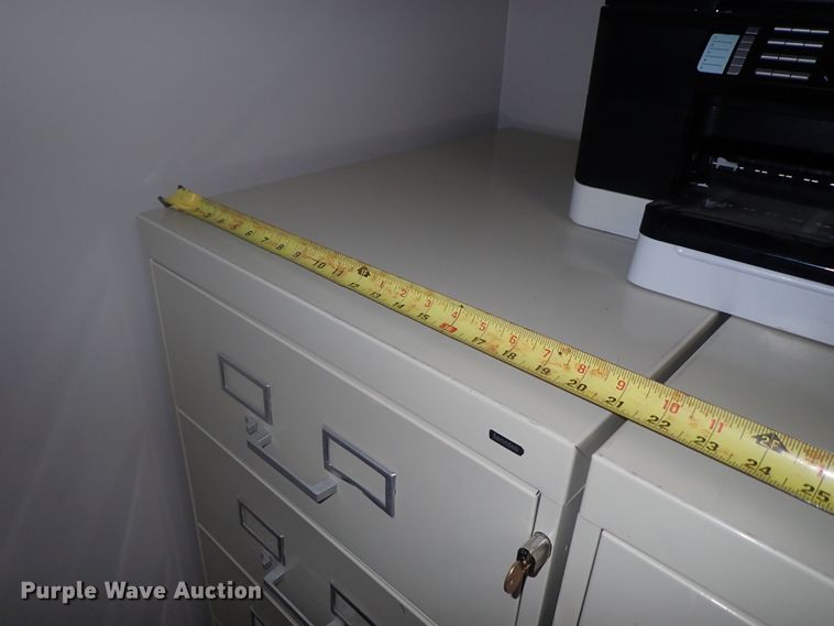 image for item FF9462 (2) Tennsco file cabinets