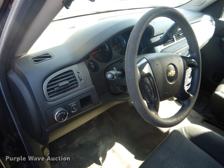 image for item FG9982 2012 Chevrolet Tahoe Police SUV