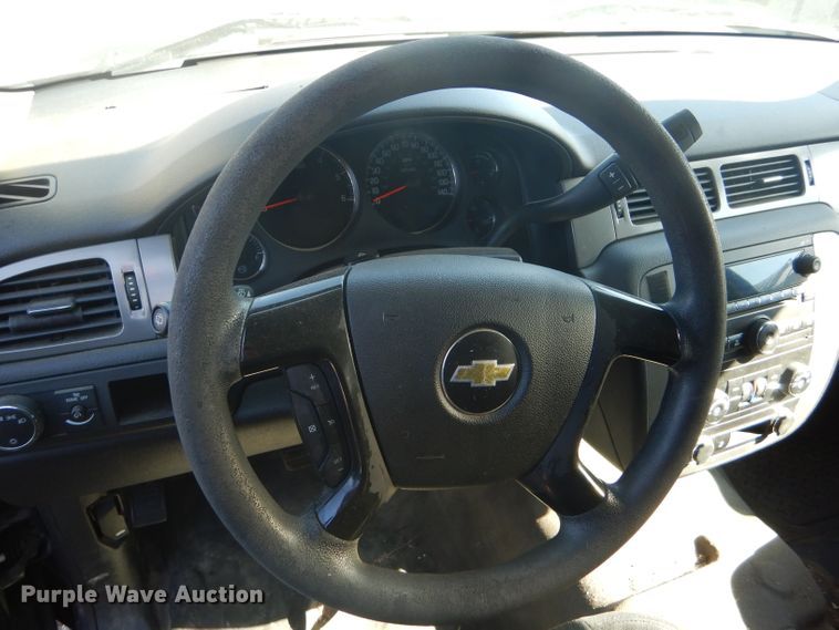 image for item FG9982 2012 Chevrolet Tahoe Police SUV