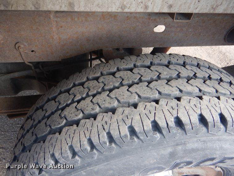 image for item FG9984 2004 Chevrolet Silverado 1500 pickup truck