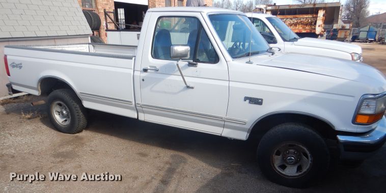 image for item FG9985 1996 Ford F150 XLT pickup truck