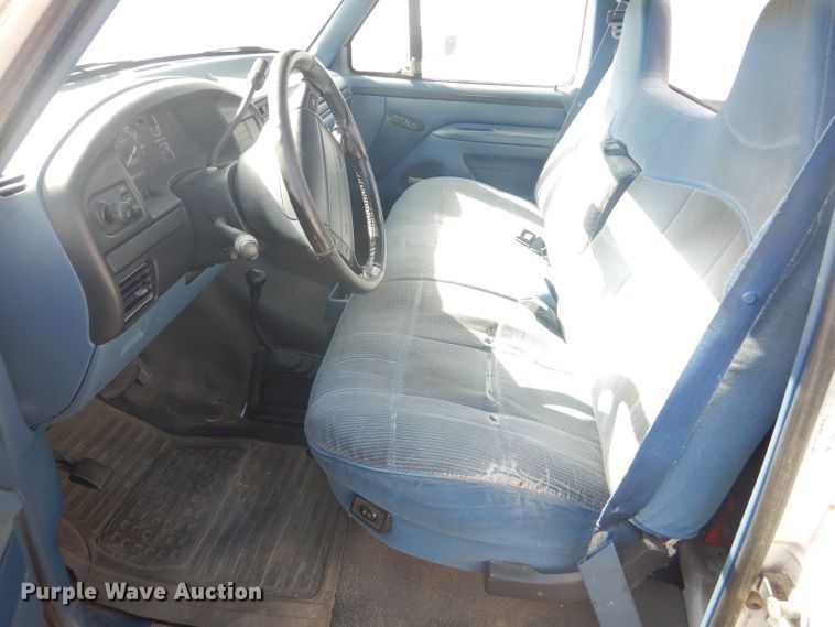 image for item FG9985 1996 Ford F150 XLT pickup truck