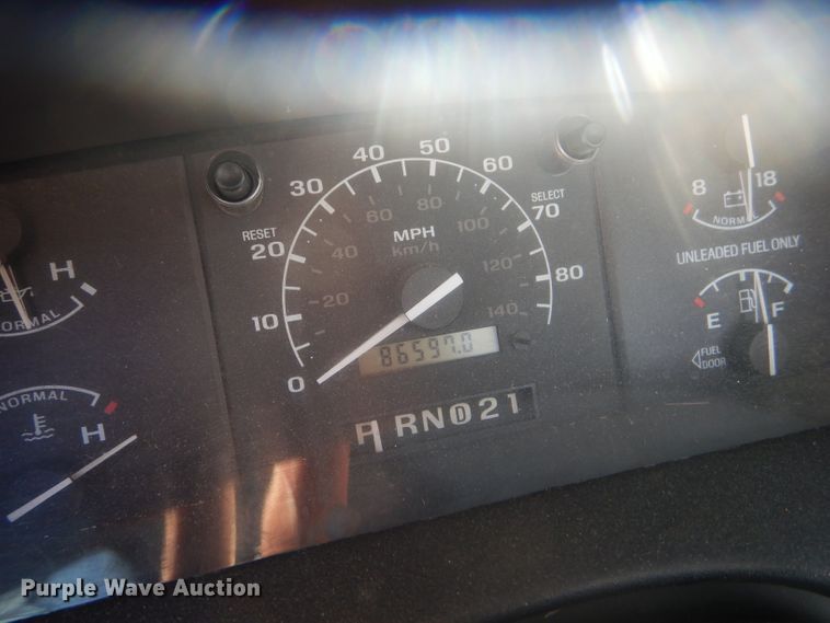 image for item FG9985 1996 Ford F150 XLT pickup truck