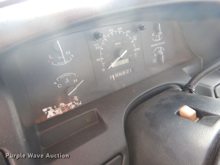 image for item FG9985 1996 Ford F150 XLT pickup truck