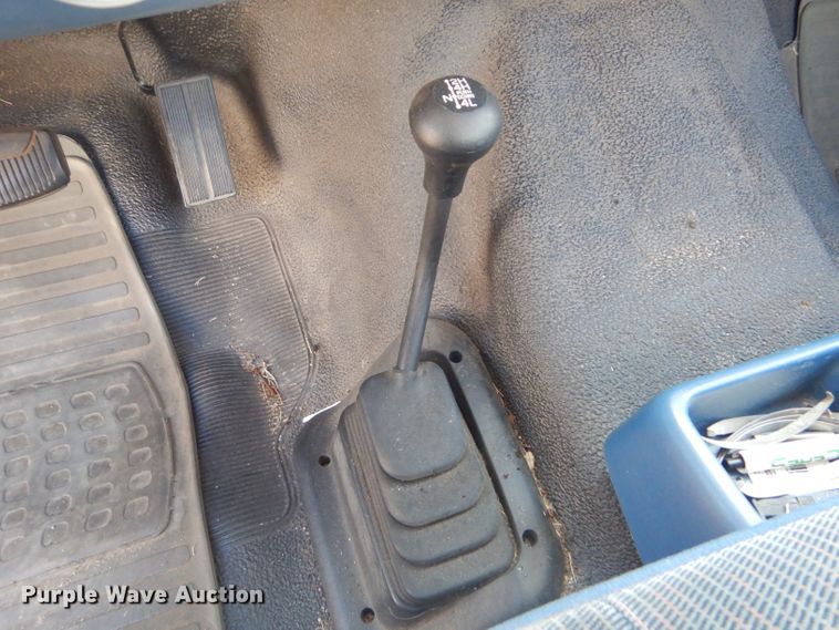 image for item FG9985 1996 Ford F150 XLT pickup truck