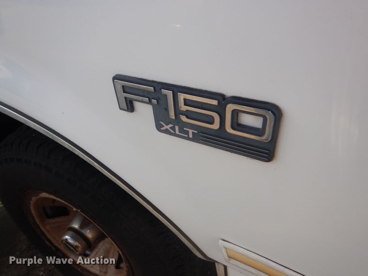 image for item FG9985 1996 Ford F150 XLT pickup truck