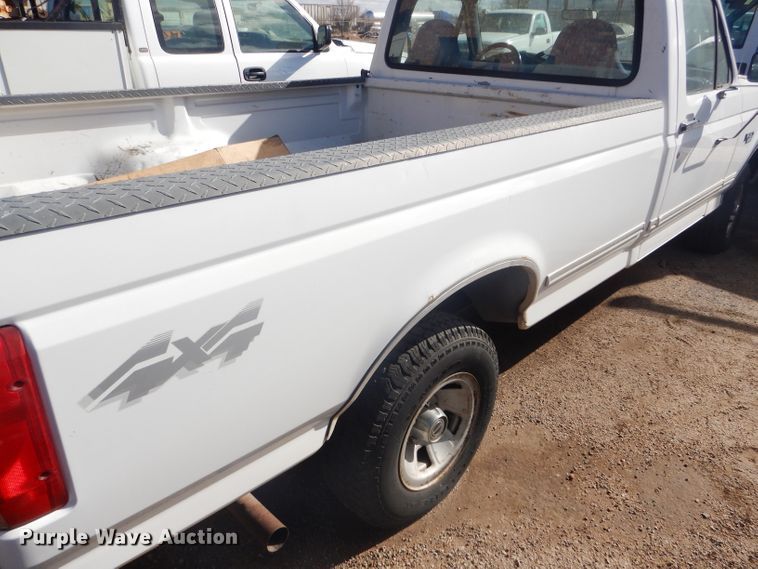 image for item FG9985 1996 Ford F150 XLT pickup truck
