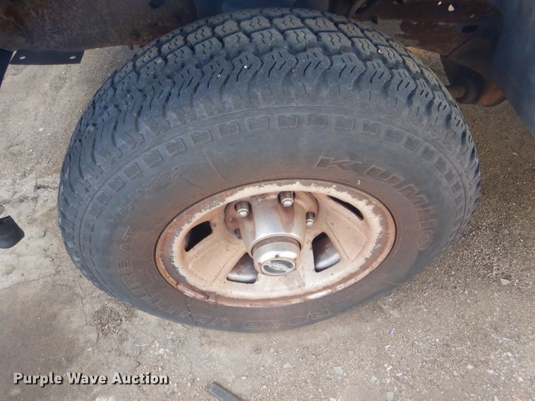 image for item FG9985 1996 Ford F150 XLT pickup truck