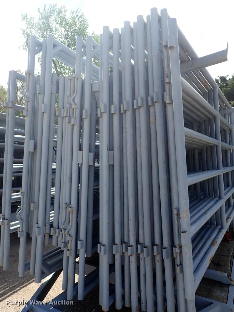 image for item FL9730 WW livestock panels and bow gates