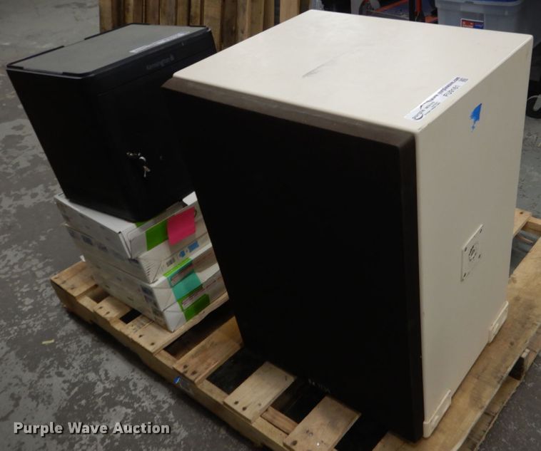 image for item FU9161 Toa Electric Co HS-215 speaker