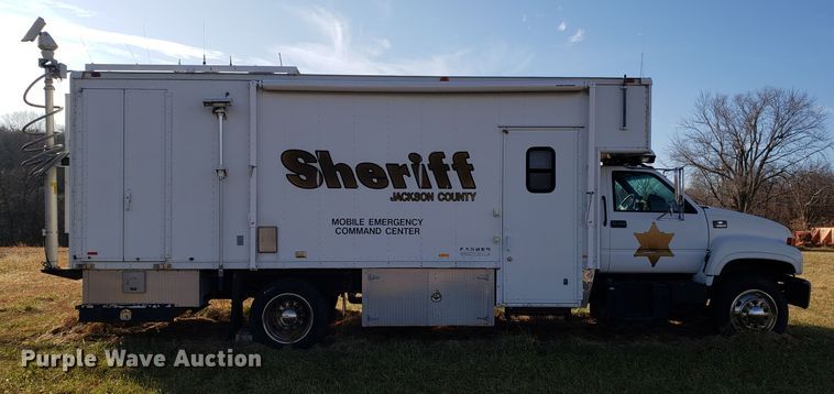 image for item GA9338 1998 Chevrolet C6500 command center truck
