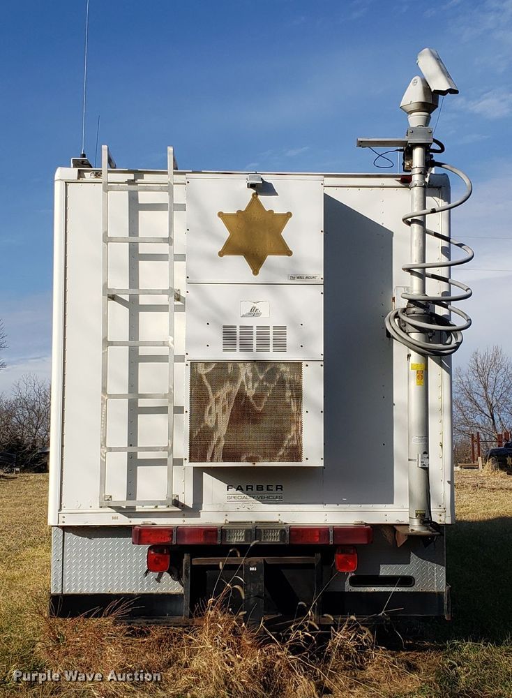 image for item GA9338 1998 Chevrolet C6500 command center truck