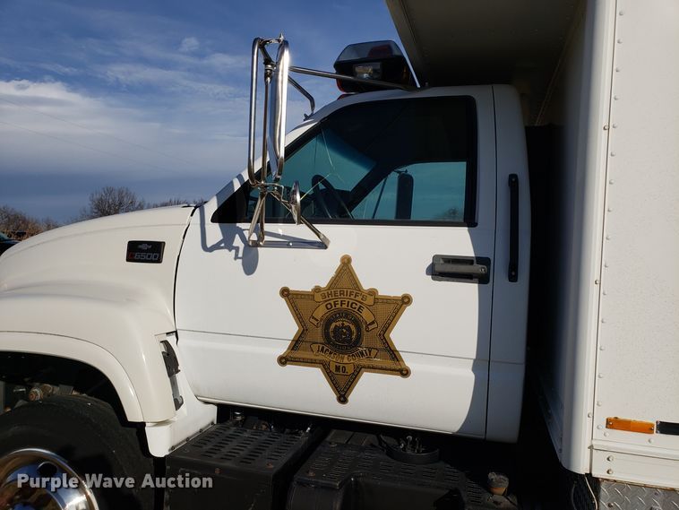 image for item GA9338 1998 Chevrolet C6500 command center truck