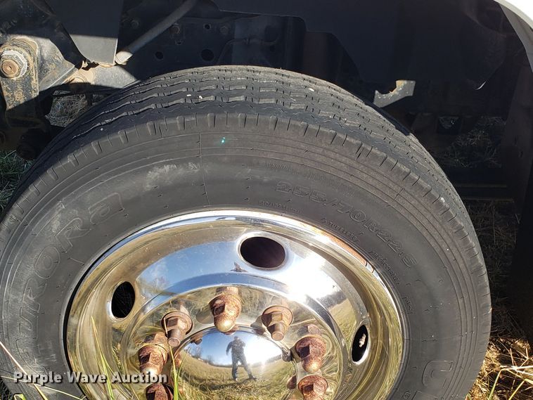 image for item GA9338 1998 Chevrolet C6500 command center truck