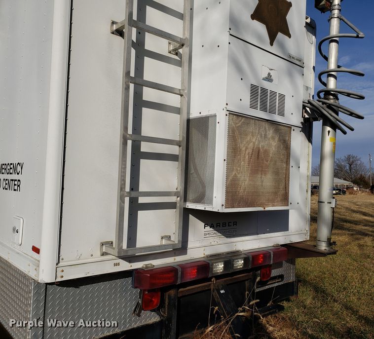 image for item GA9338 1998 Chevrolet C6500 command center truck