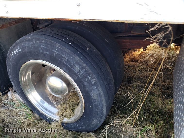 image for item GA9338 1998 Chevrolet C6500 command center truck