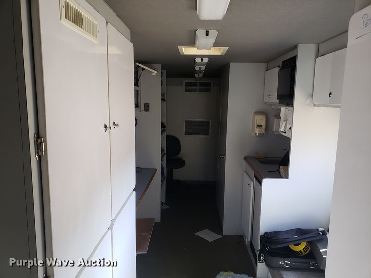 image for item GA9338 1998 Chevrolet C6500 command center truck