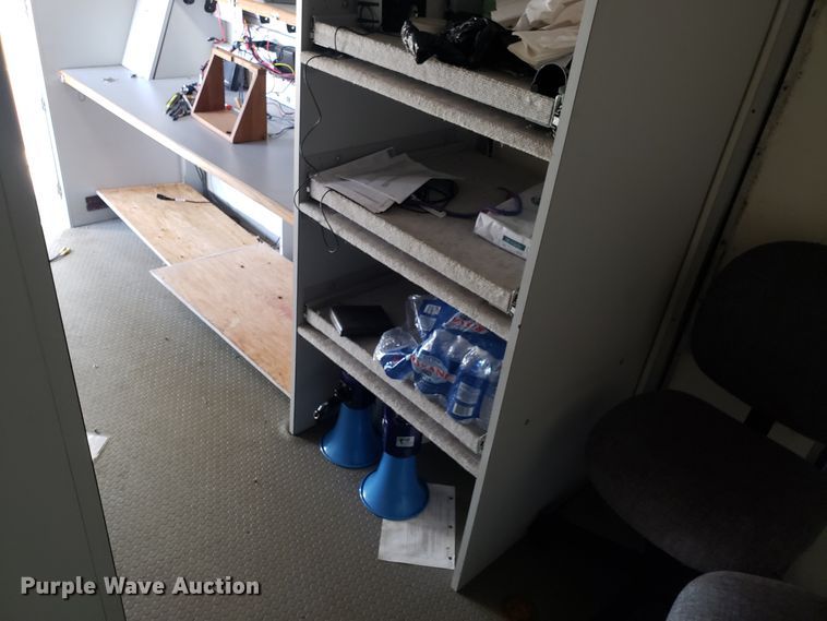 image for item GA9338 1998 Chevrolet C6500 command center truck