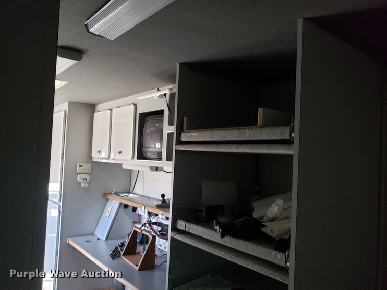 image for item GA9338 1998 Chevrolet C6500 command center truck