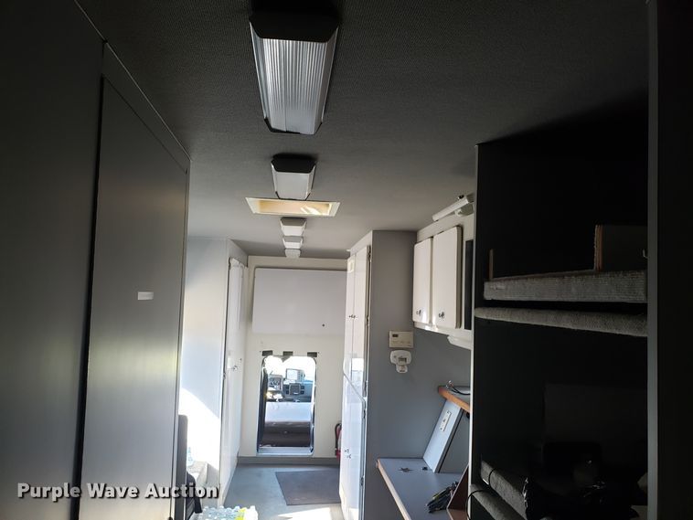 image for item GA9338 1998 Chevrolet C6500 command center truck