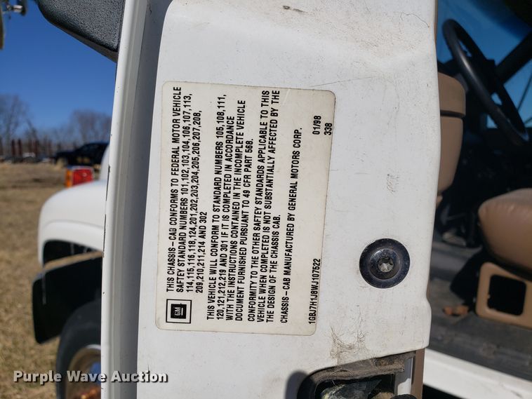 image for item GA9338 1998 Chevrolet C6500 command center truck