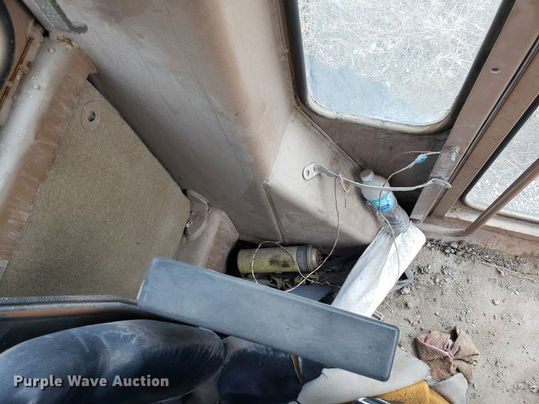 image for item GA9474 1988 Caterpillar 120G motor grader