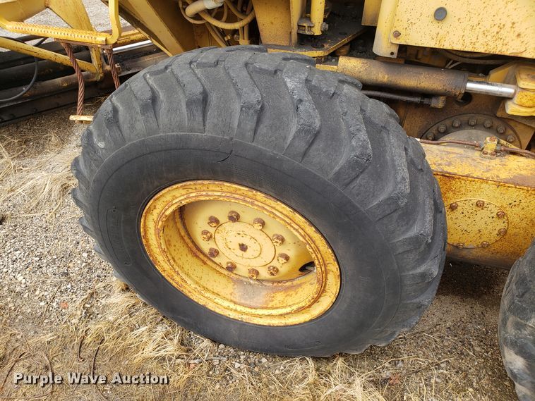 image for item GA9474 1988 Caterpillar 120G motor grader