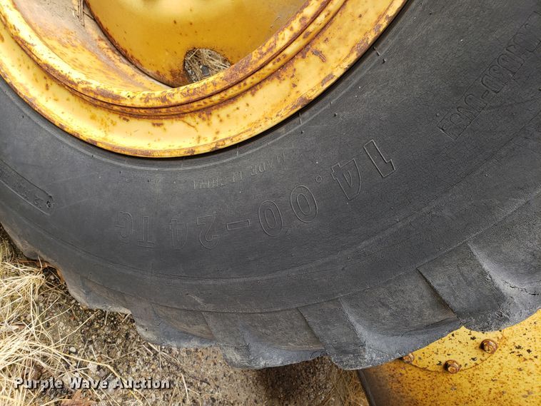 image for item GA9474 1988 Caterpillar 120G motor grader