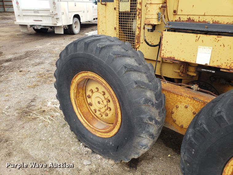 image for item GA9474 1988 Caterpillar 120G motor grader