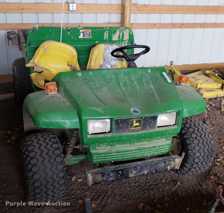 image for item GA9475 John Deere 4X2 Gator utility vehicle