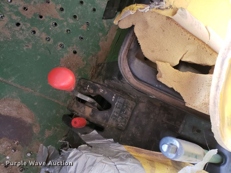 image for item GA9475 John Deere 4X2 Gator utility vehicle