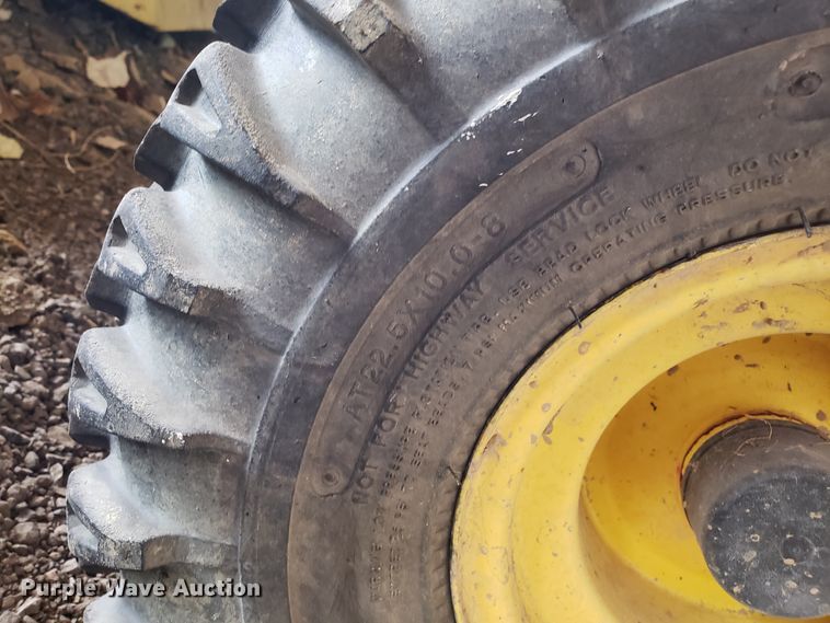 image for item GA9475 John Deere 4X2 Gator utility vehicle