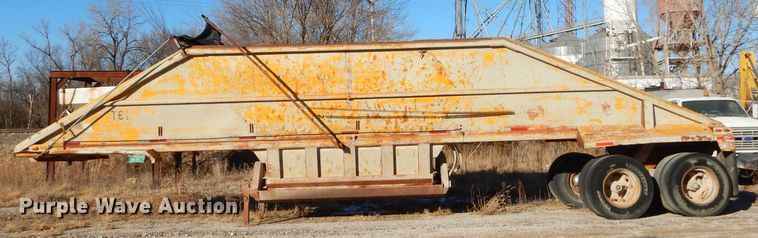 image for item GB9582 1976 Load bottom dump trailer