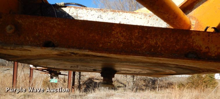 image for item GB9582 1976 Load bottom dump trailer