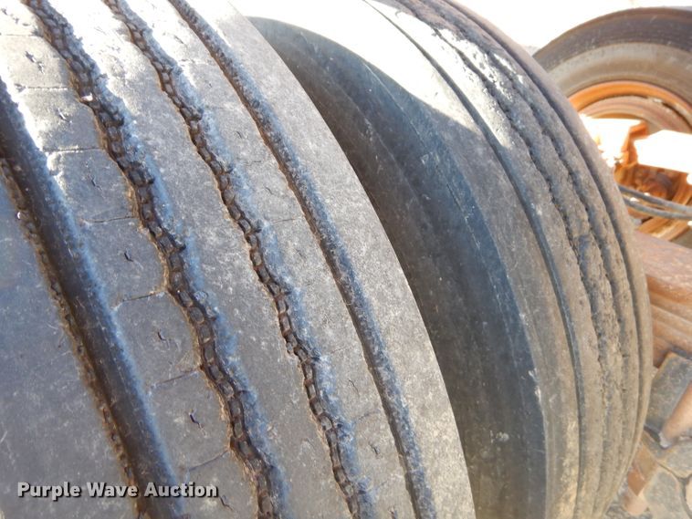 image for item GB9582 1976 Load bottom dump trailer