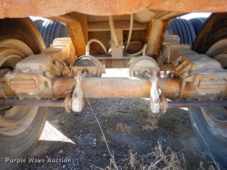 image for item GB9582 1976 Load bottom dump trailer