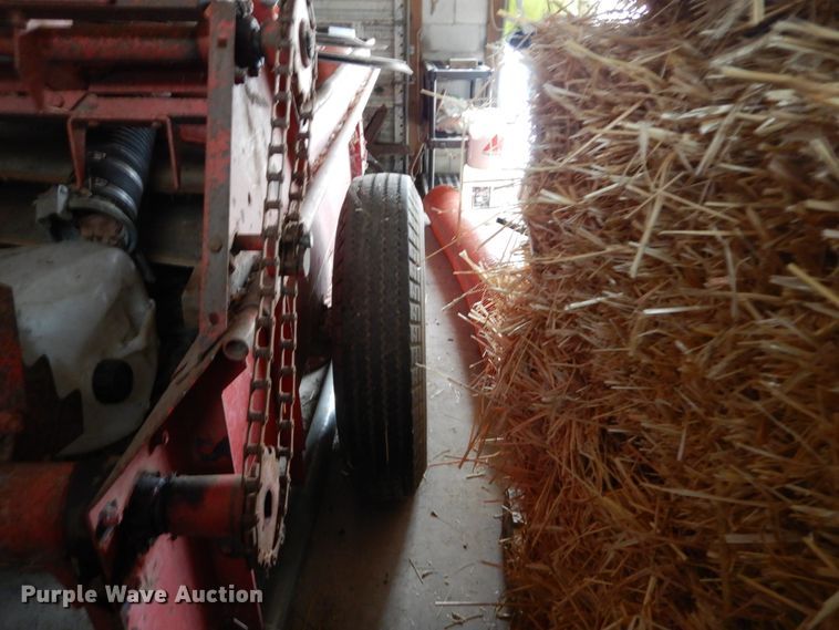 image for item GC9471 Massey-Ferguson 110 manure spreader