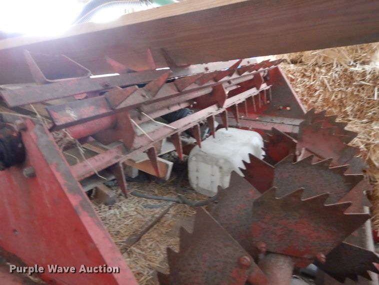 image for item GC9471 Massey-Ferguson 110 manure spreader